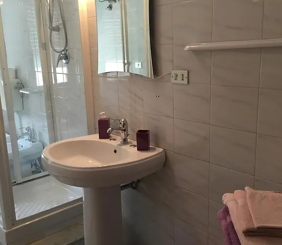 I Colori Dell'arcobaleno 住宿加早餐酒店 4*