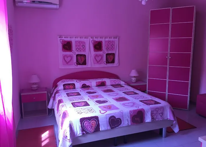 I Colori Dell'arcobaleno 住宿加早餐酒店 圣斯特凡诺迪卡马斯特拉